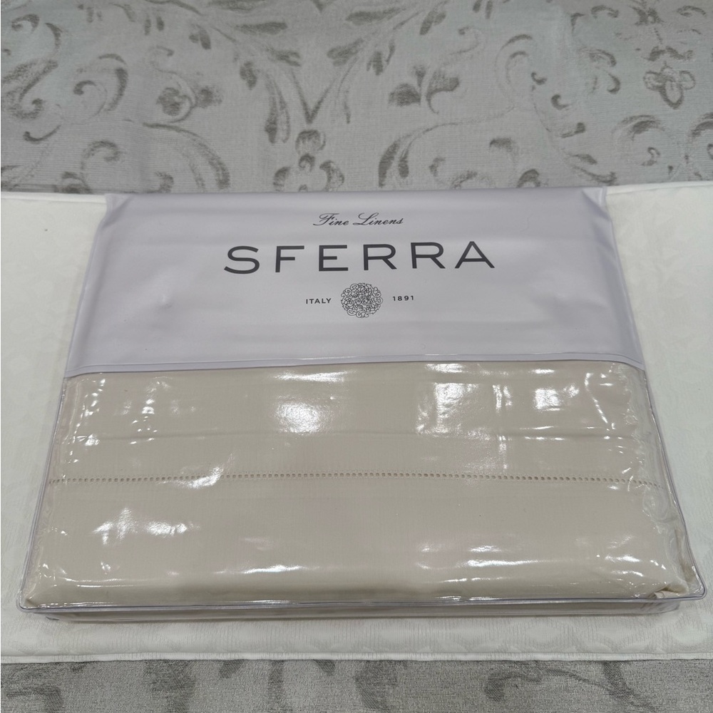 SFERRA MATTEO SATEEN QUEEN DUVET SET WITH SHAMS 3-PC IVORY MADE IN ITALY